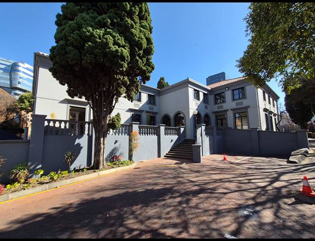 385M² OFFICE TO LET IN SANDTON CENTRAL